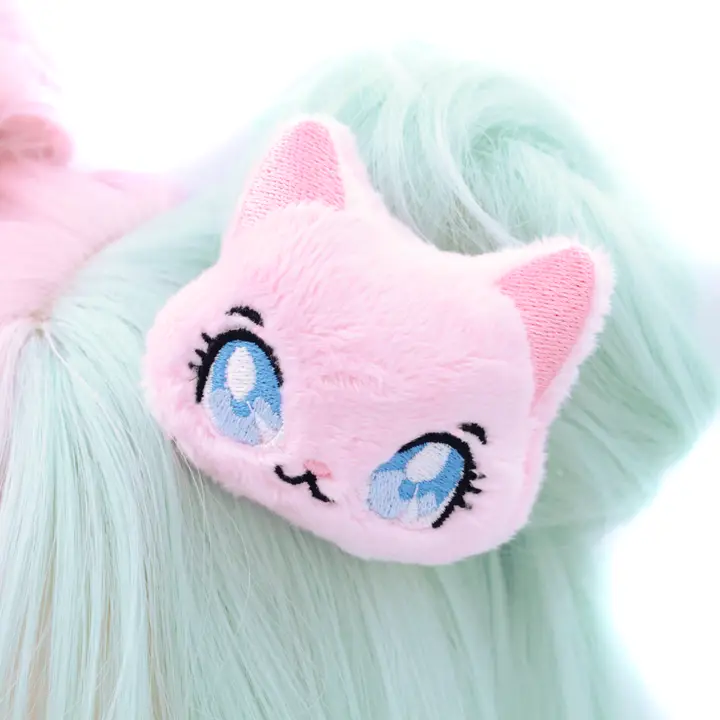 Vaaleanpunainen kissa pehmohiuskoriste - Kawaii Hair Candy - Image 3
