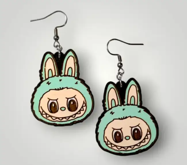 Labubu - minttu, puukorvikset